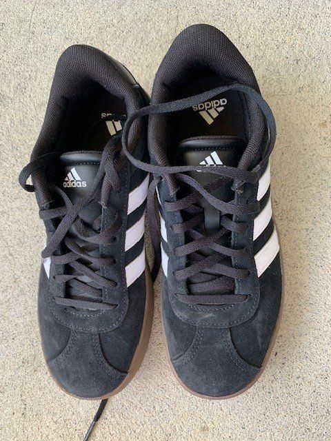 Adidas Chaussures hommes: Adidas Sneakers – D'occasion à Glis par Jackie6 1