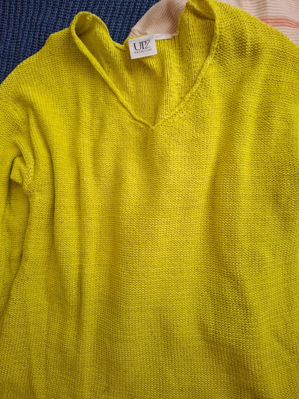 Lotti di vestiti: Neu; 3er Set leichte Pullover, Grösse 44/46/50 – Nuovo e nell'imballaggio originale da Zürich venduto da zhch15 3