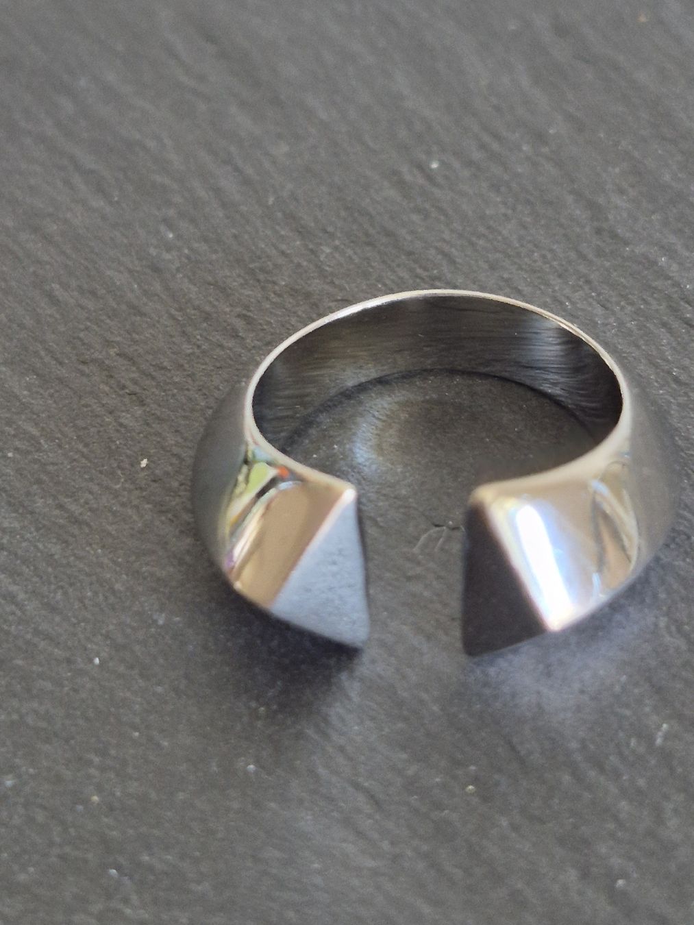 Calvin Klein Anelli: Ring Calvin Klein offen Edelstahl – Usato da Bern venduto da Rou_rsz5 2