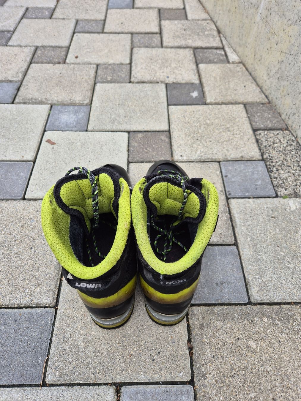 Lowa Herrenschuhe: Bergschuhe  – Gebraucht aus Mauren FL von ermamau 2