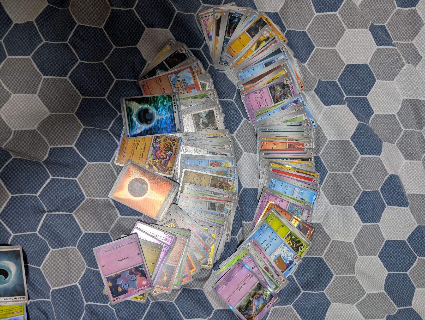 Pokémon Carte collezionabili: Pokemon Bulk 200 karten Englisch ab CHF 1.- – Nuovo (secondo la descrizione) da Basel venduto da Master-Ball 1
