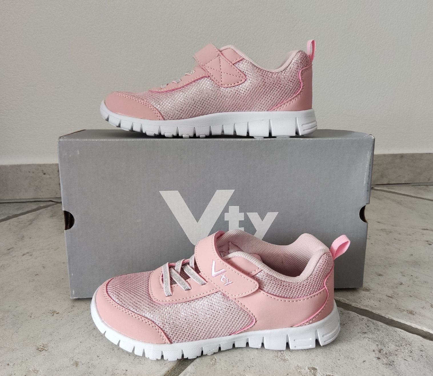 Victory Scarpe per ragazze: Mädchen Freizeitschuh Gr.31 – Nuovo (secondo la descrizione) da Chur venduto da Rodanisa 6