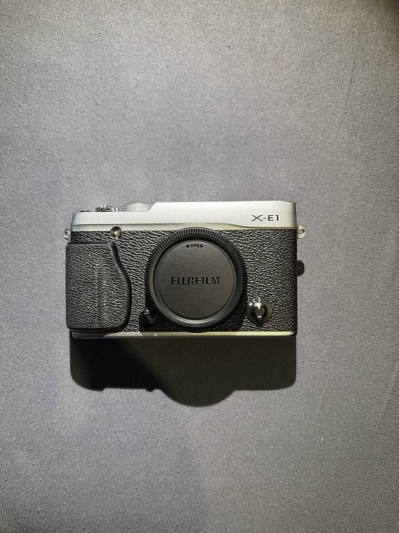 Fujifilm Kamera: Fujifilm X-E1 Body (X-Trans 1 Sensor) – Gebraucht aus Montlingen von nic_zkk6