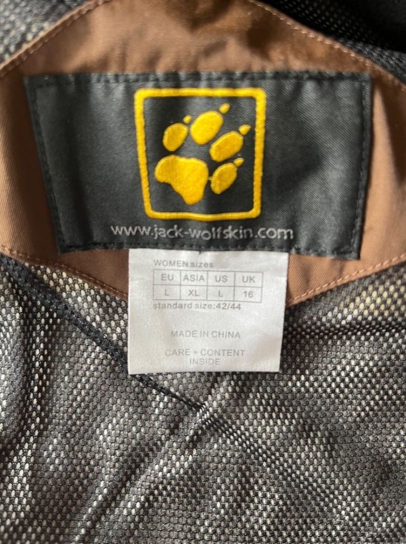 Jack Wolfskin Jacken: Jack Wolfskin Jacke Damen L – Gebraucht aus Bergdietikon von Staphylococcus 3