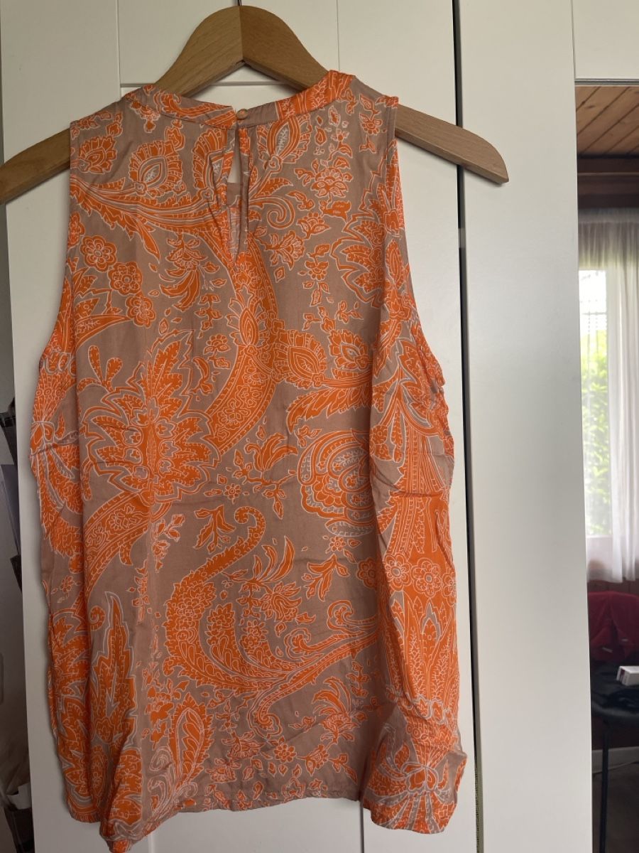 Top: Top von EMIILY VAN DEN BERGH GR. 38 – Usato da Balsthal venduto da Katzenfan99 1