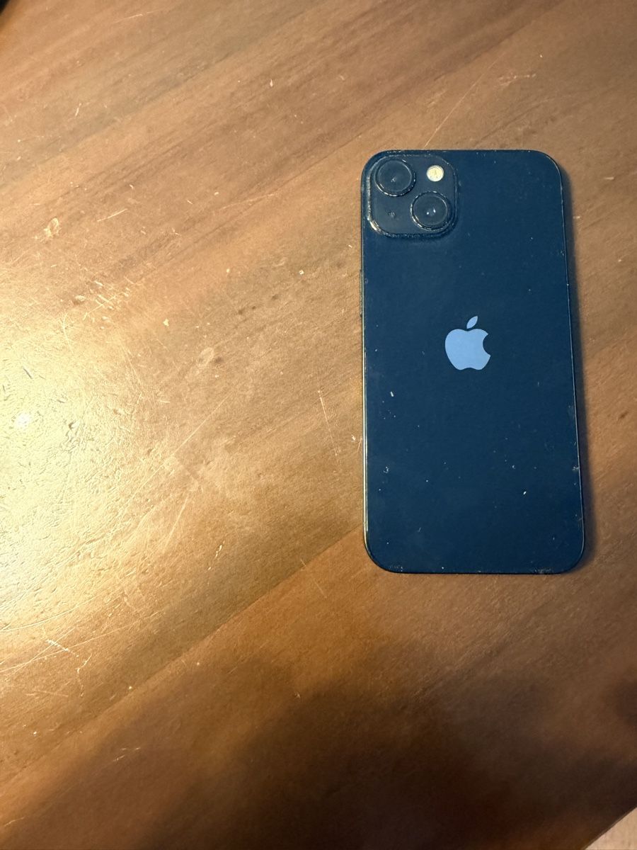 Apple Portables: Iphone 13 – 256 GB – D'occasion à Zürich par ang_9cz9 3