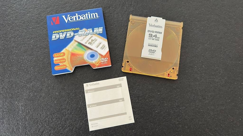 Tutti i DVDs: DVD RAM 9,4 GB – Usato da Sempach Station venduto da mkauer