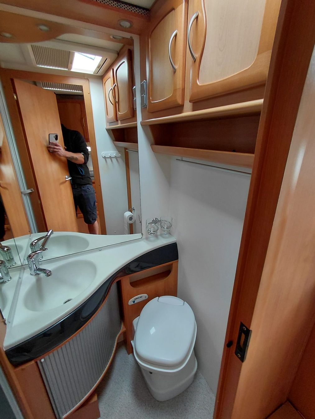Eura Mobil Veicoli da campeggio: Wohnmobil (Eura) – Usato da Ballwil venduto da bibiwunderli 7