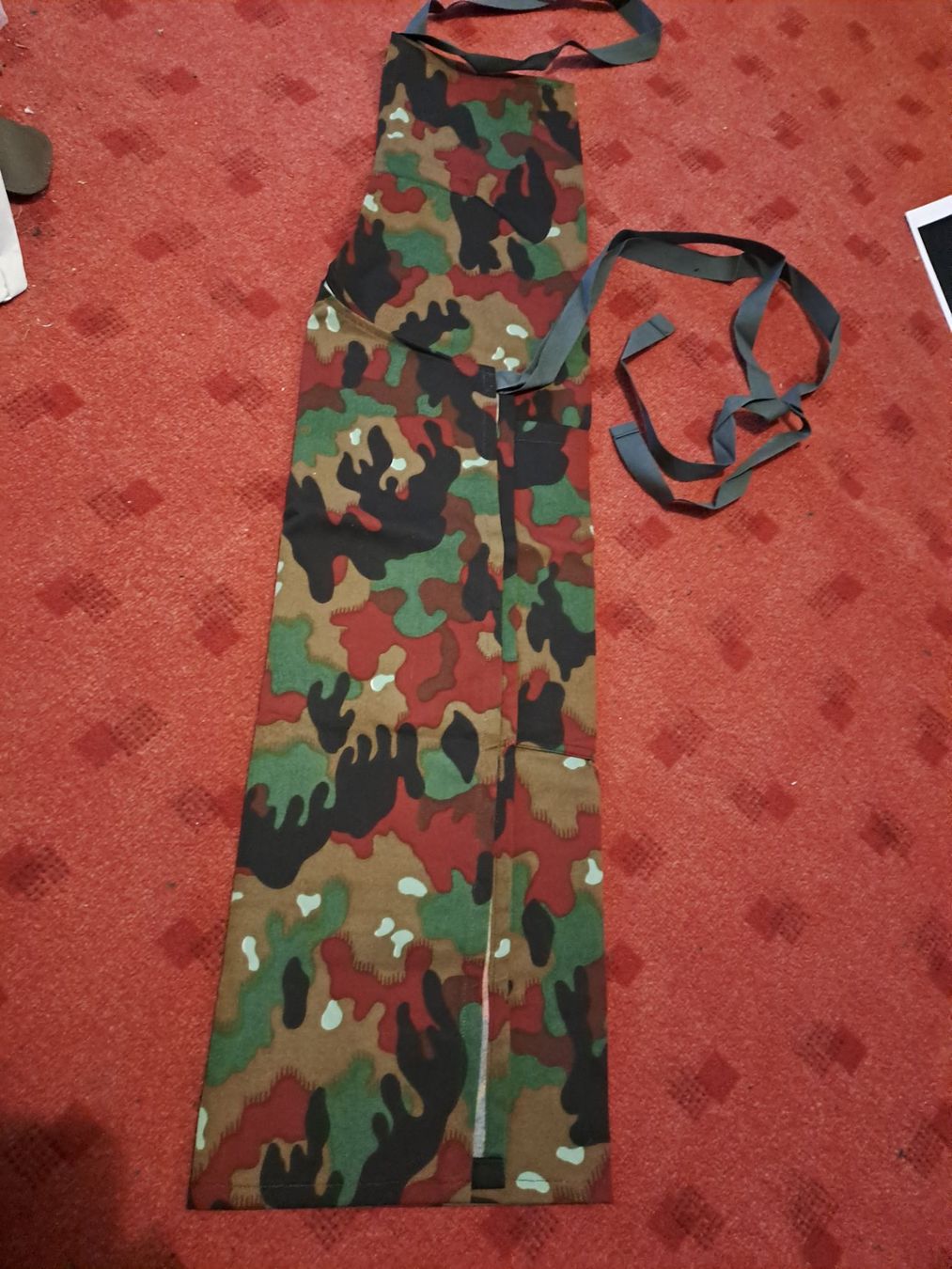 Schweizer Armee Uniformi: Küchenschürze 83 , neu – Nuovo (secondo la descrizione) da St.Gallen venduto da Infanteriewerk