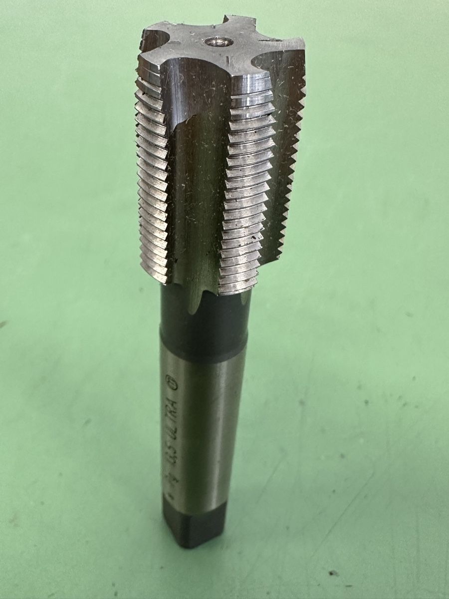 Tutti gli attrezzi: Gewindebohrer, Thread Tap Pg 13,5. – Usato da Aarberg venduto da SNMachines 3
