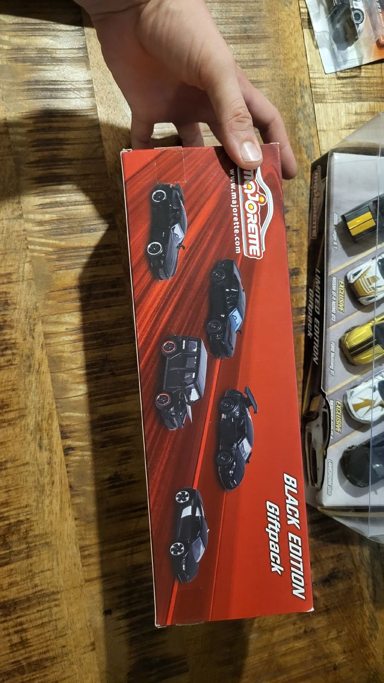 Majorette Voitures modèles: Majorette Black Edition Giftpack neu – Neuf avec emballage d'origine à Jona par mjo_f5t2 1