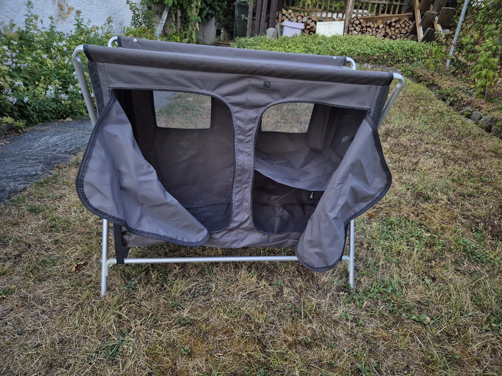 Armoires: campingmöbel  – D'occasion à Wil SG par tcm_85bd 1