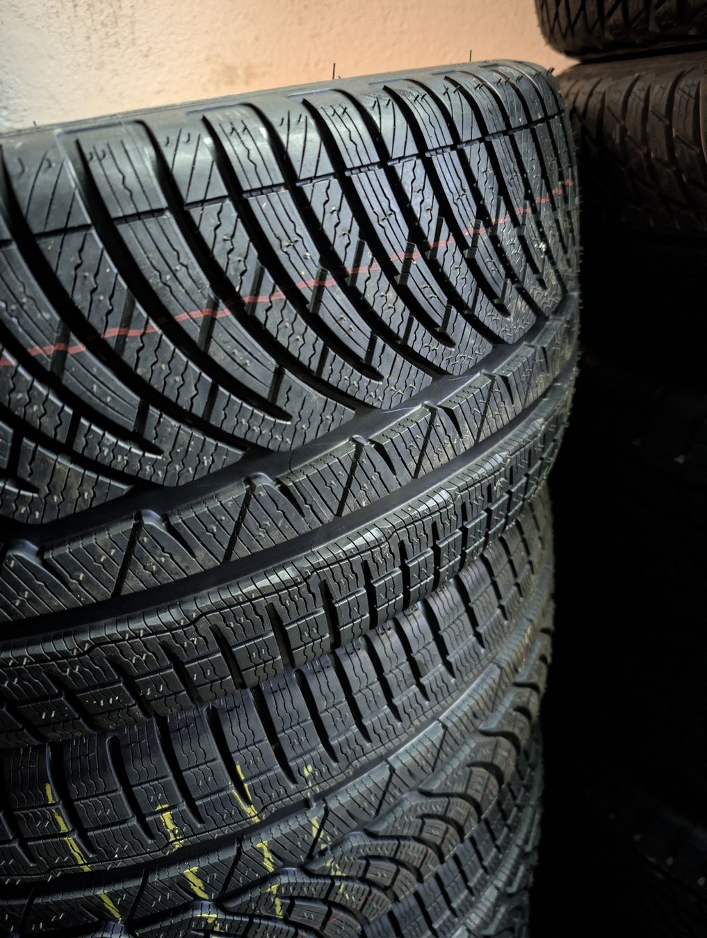Michelin Pneus & Roues: Winterreifen  – Neuf avec emballage d'origine à Dürrenäsch par Pneu-Idris 2