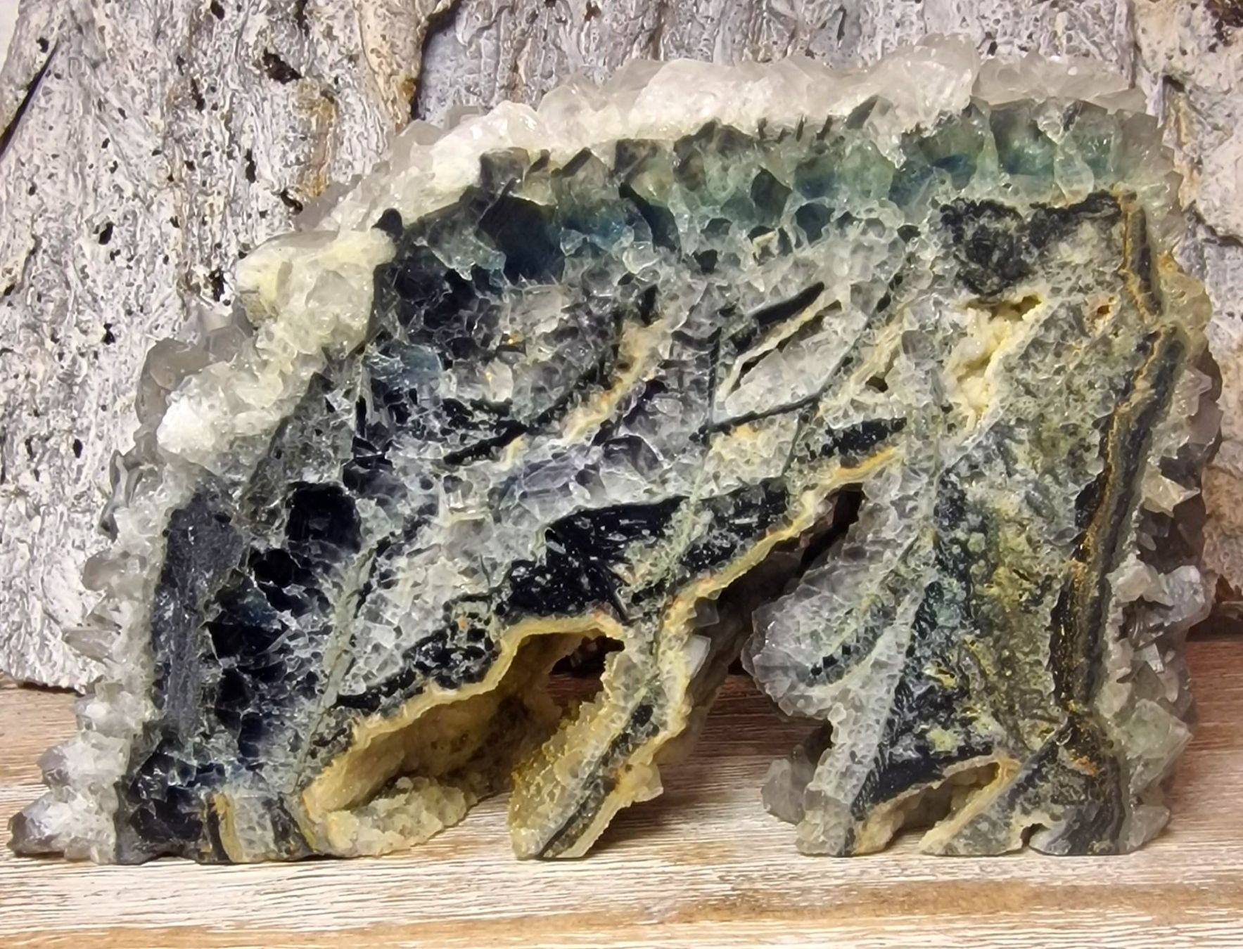 Minerali & Pietre curative: Top Fluorit/Mangano Calcit Freiform 1.6kg – Nuovo (secondo la descrizione) da Matzingen venduto da Shay_Crystalz 1
