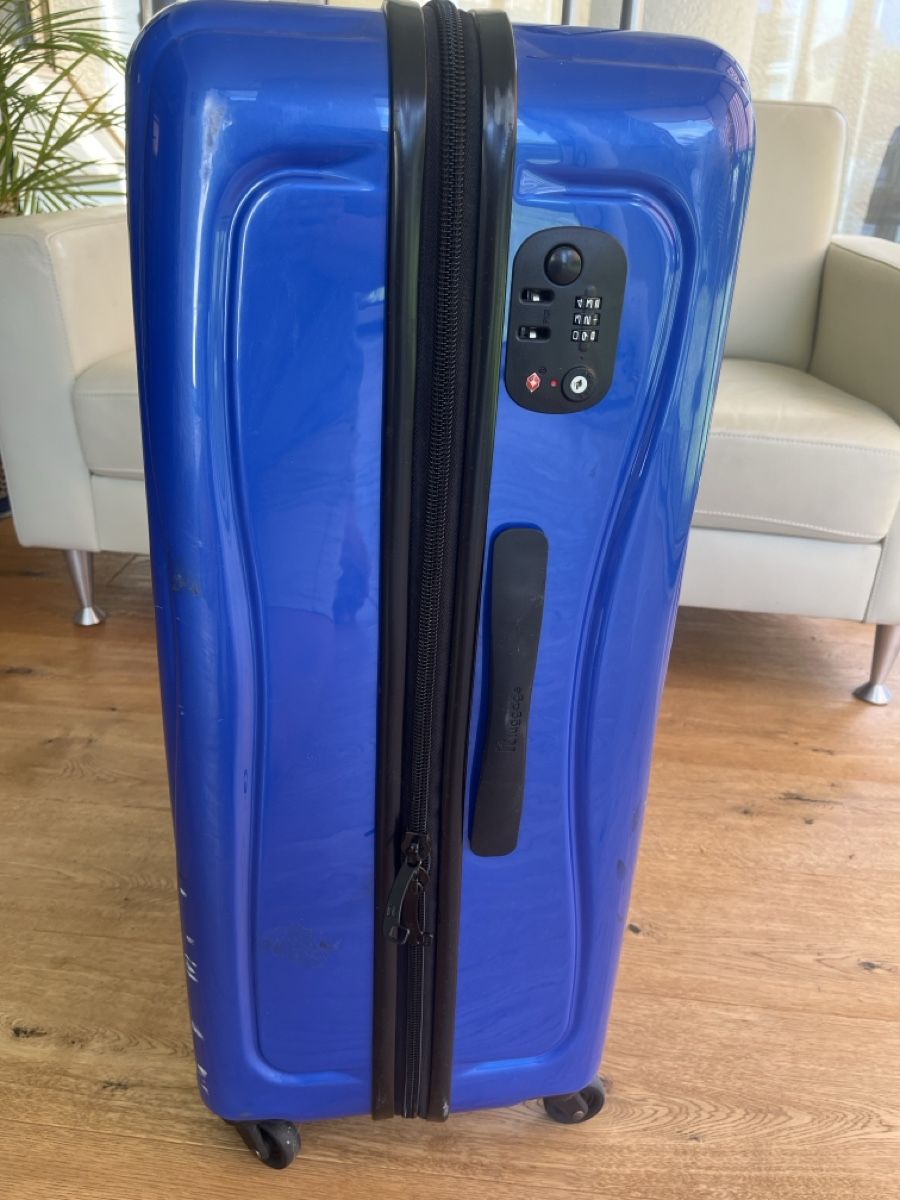 Valigie: IT Luggage Rollkoffer 70x50x30 – Usato da Effretikon venduto da erbaeff 1