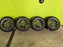 Winterreifen-Satz Mercedes-AMG (E63S) 19" Original AMG