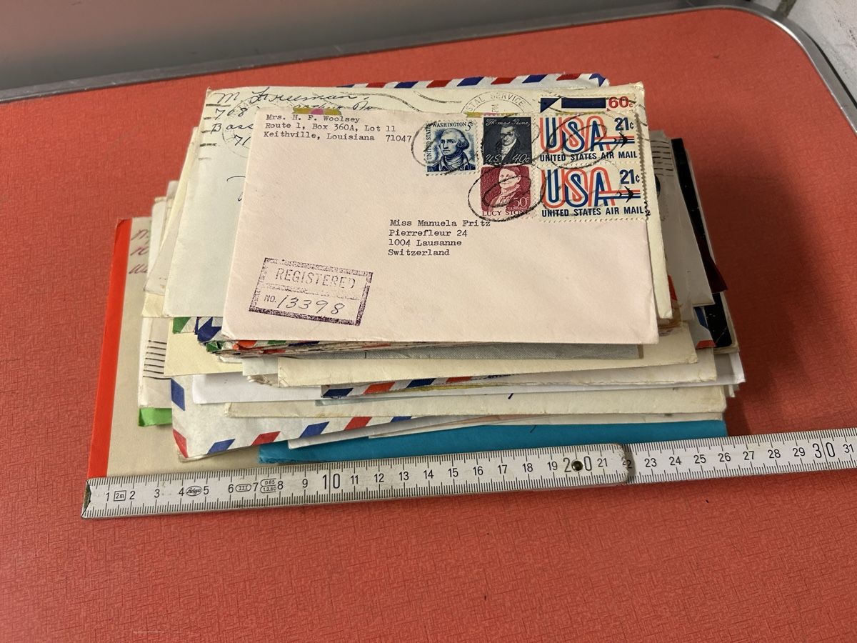 Tous les timbres: Briefe Konvolut USA ca. 130 Stück.  – D'occasion à Lanzenhäusern par vic63 1