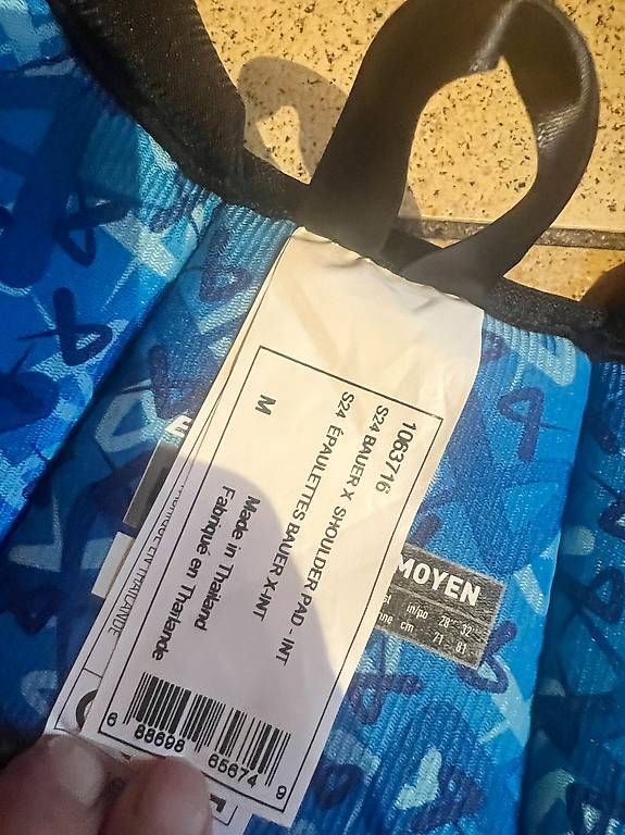 Bauer Schutz & Schoner: Bauer X Brustpanzer INT Medium, neu – Gebraucht aus Bäch SZ von chrk 2
