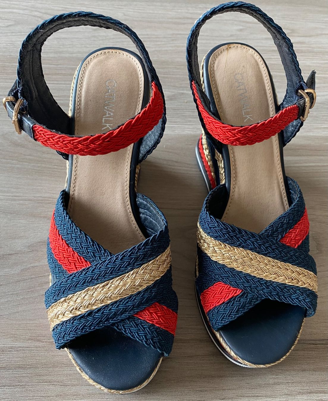 Scarpe da donna: Sandales compensées – Usato da Perly venduto da Flemprod01