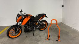 KTM Duke 125 Heckumbau & Zubehör