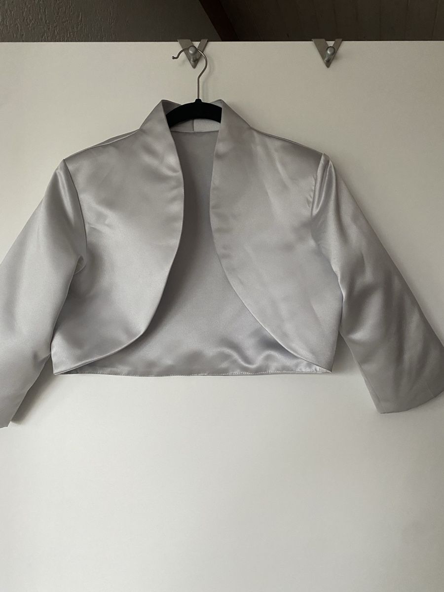 Bolero: Festliches Bolero – Nuovo (secondo la descrizione) da Sarmenstorf venduto da Judy66