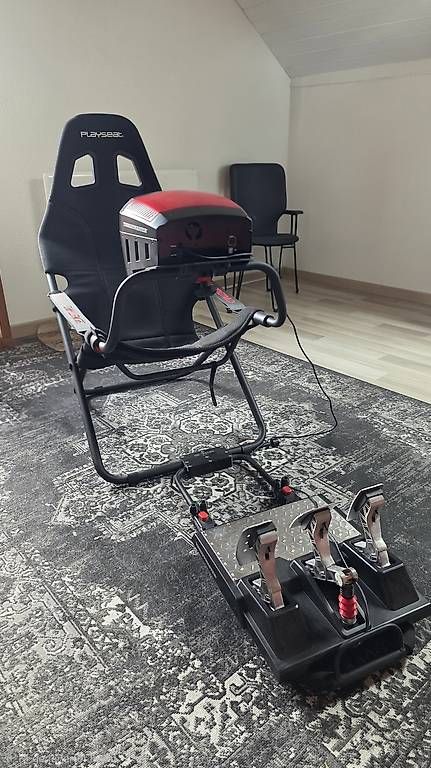 Konsolen: SimRacing Kit Thrustmaster/ Playseat für XBOX / PC – Gebraucht aus moosseedorf von janm2808