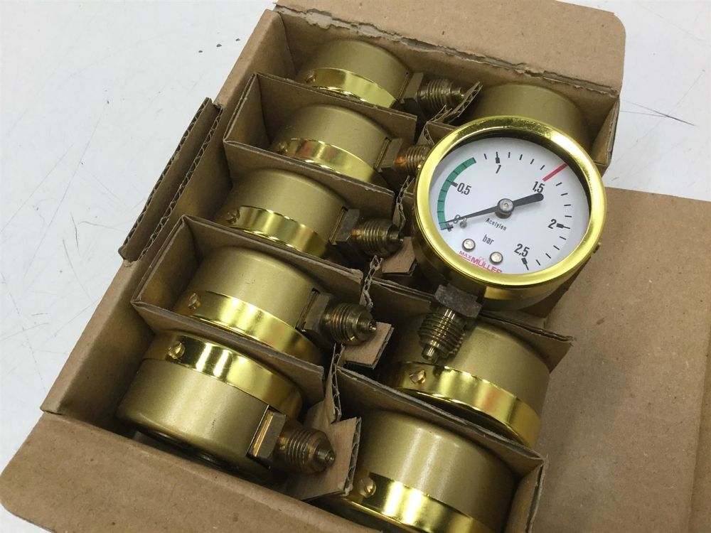 10x Manometer (Neu und originalverpackt) in Siebnen für CHF 21 – mit ...