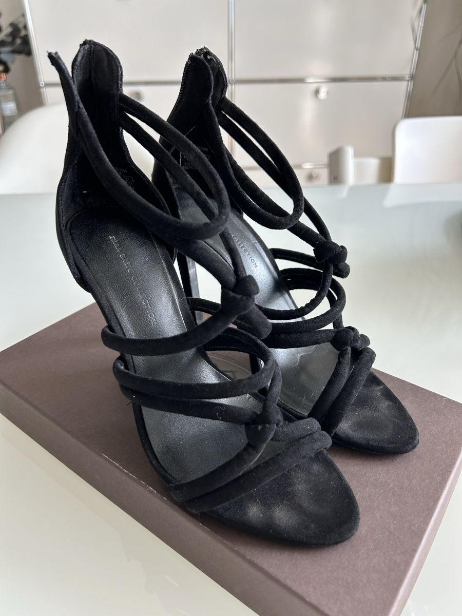 Zara Scarpe da donna: Zara Basic, schwarze High Heels mit Knoten, Grösse 36. – Usato da Zürich venduto da fabisebas 1
