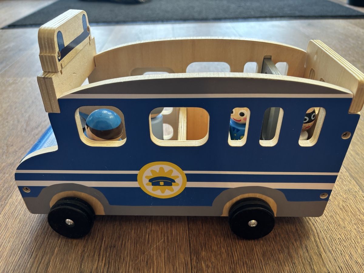 Giocattoli: Small Foot Polizeibus – Usato da Unterohringen venduto da eli_j2q2 4