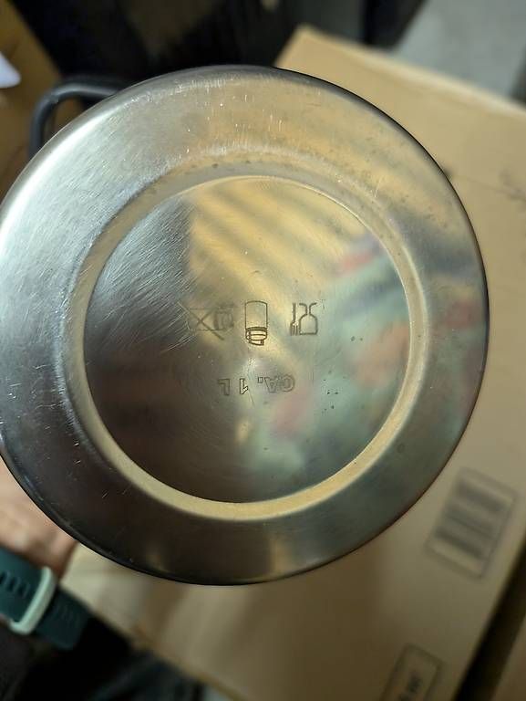 Gourdes & Thermos: Thermos Gefäss  1L – D'occasion à Luzern par Laraelena 1