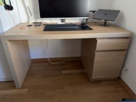 MALM Scrivania Legno 140x65