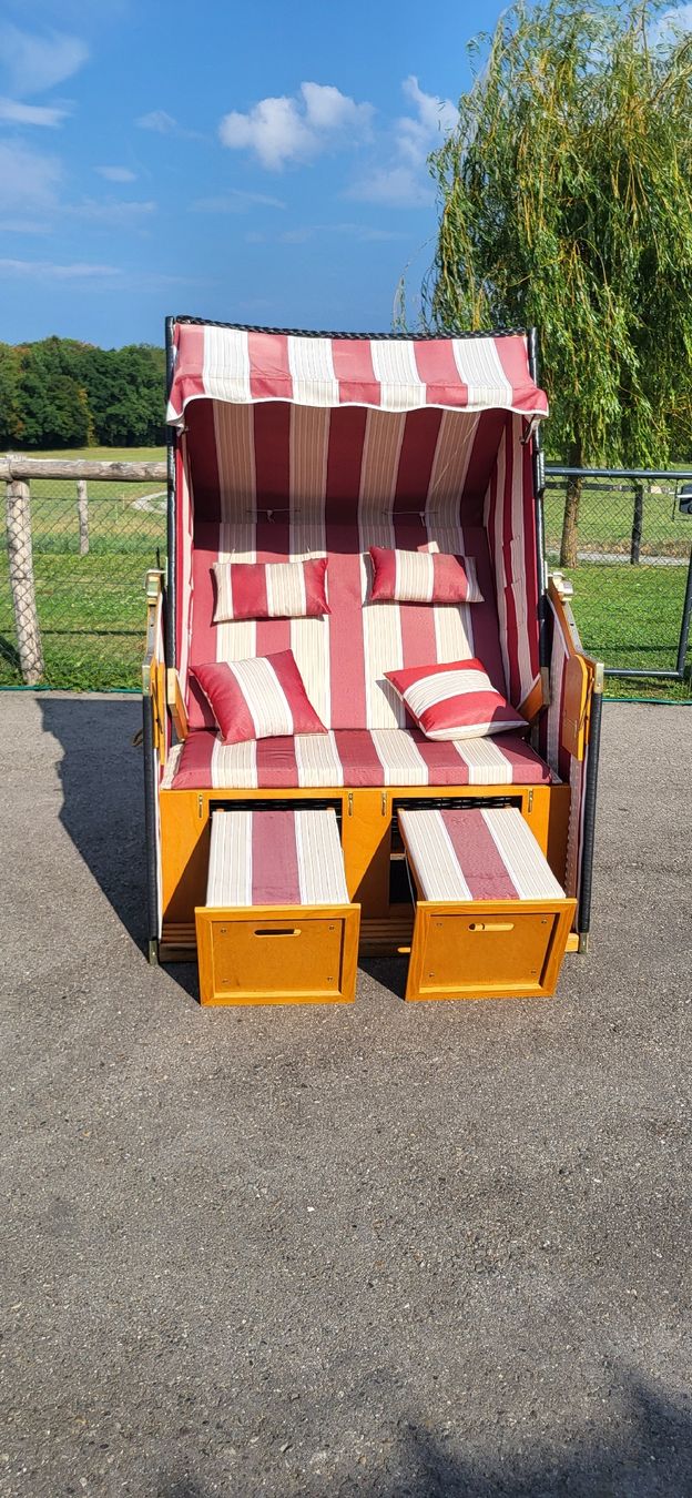 Gonser Liegen & Liegestühle: Strandkorb 2-Sitzer rot/weiss – Gebraucht aus Schönholzerswilen von nzaussi