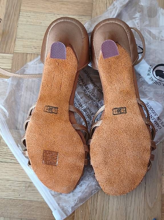 Damenschuhe: Tanzschuhe – Gebraucht aus St. Gallen von lis_8z5f