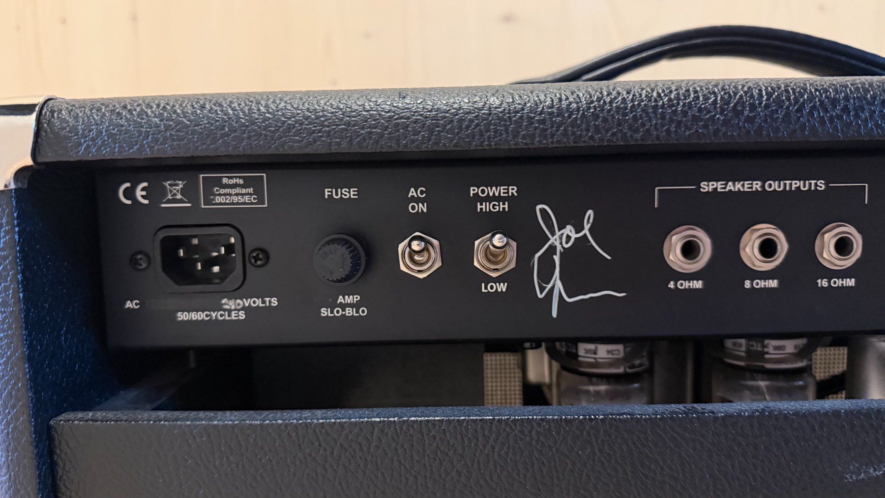 Two-Rock Amplificateurs: Two-Rock Custom Reverb Signature V2 – Neuf (Voir description) à Stettlen par musicman_68 7