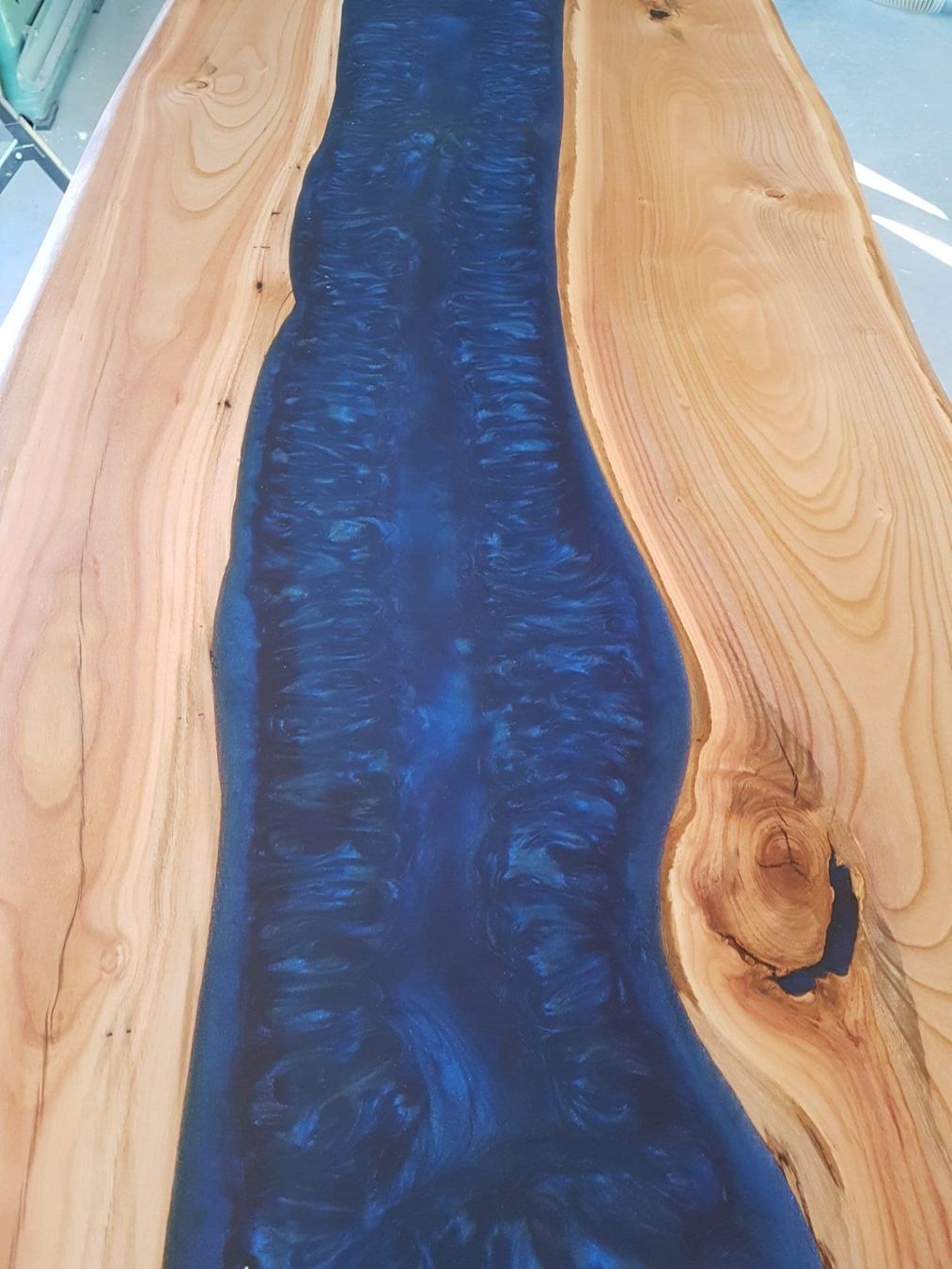 Articoli in legno: Salon Tisch – Usato da Wuppenau venduto da Holzmann1 1