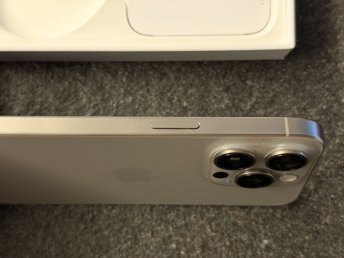Apple Portables: iPhone 15 pro Titanium - 1 TB – D'occasion à Trimmis par Danigg7 2