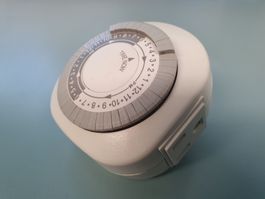 Zeitschaltuhr mechanisch USA, 125V/60Hz/15A - Schnäppchen!