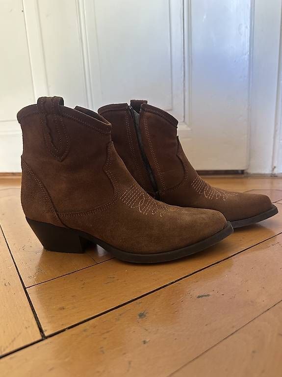 Scarpe da donna: Western Ankle Boots  – Nuovo e nell'imballaggio originale da Zürich venduto da pri_9xqj 1