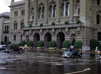 Foto & Immagini: Bern DIA vor Bundeshaus Oldtimer 1950 (M) – Usato da Emmenbrücke venduto da schneeturm