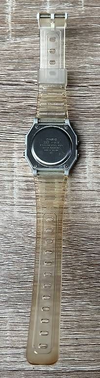 Orologi: Montre CASIO  – Usato da Essertines-Rolle venduto da flo_y6p8 1
