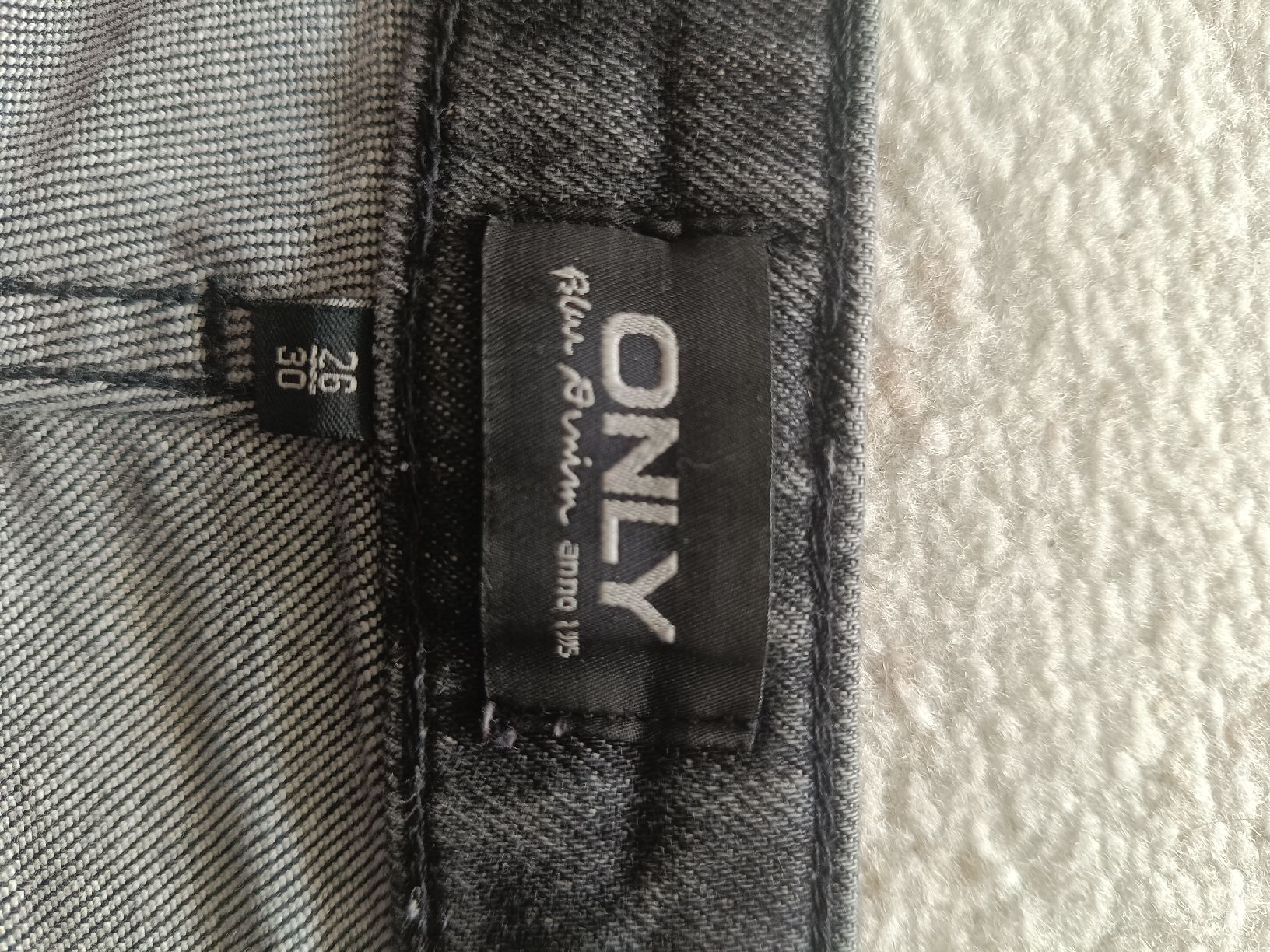 Only Jeans: ONLY Jeans Duo-pack grau und schwarz – Usato da Wallisellen venduto da carla2309 2