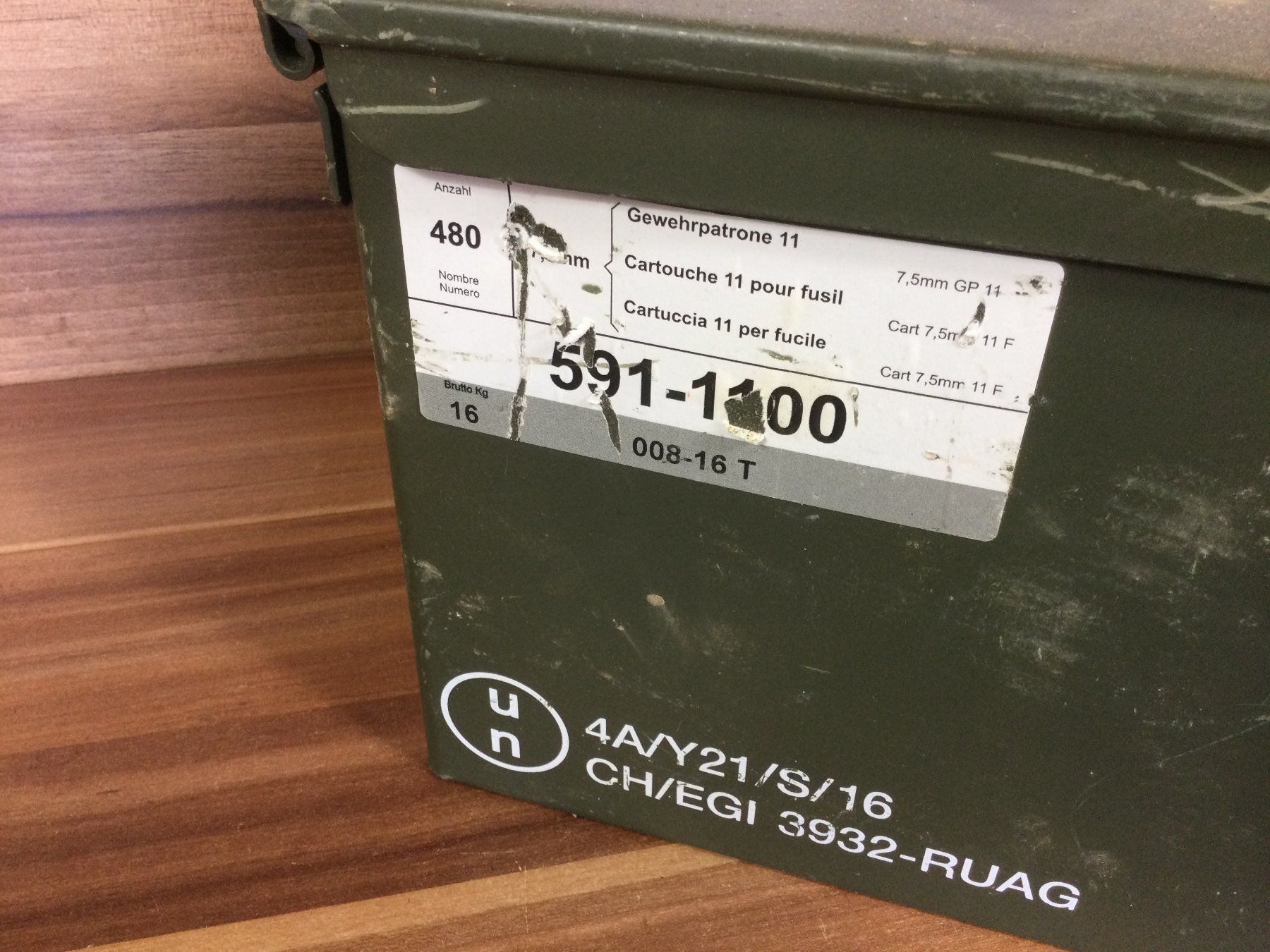 Schweizer Armee Armi bianche: Gebrauchte Originale Munitionskiste Armee – Usato da Wangen SZ venduto da kuriosum12 1