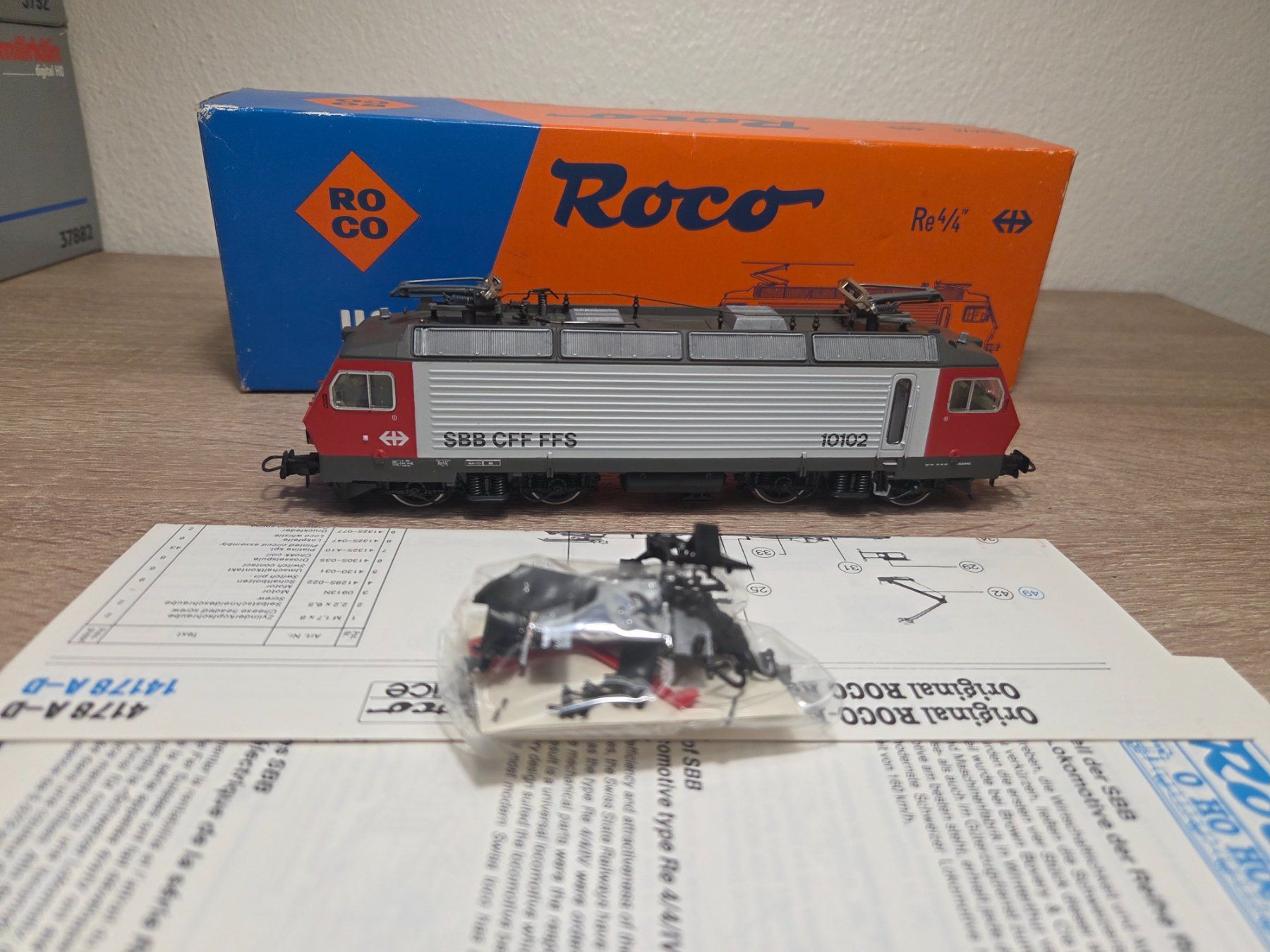 Roco Modellini di ferrovie: Roco 04178 C E-Lok 10102 SBB H0 – Usato da St-Aubin-Sauges venduto da Lo_Go 6