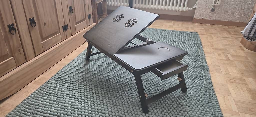 Tables: Laptop / Tablet Tisch – D'occasion à Wohlen AG par ste_w55b 1
