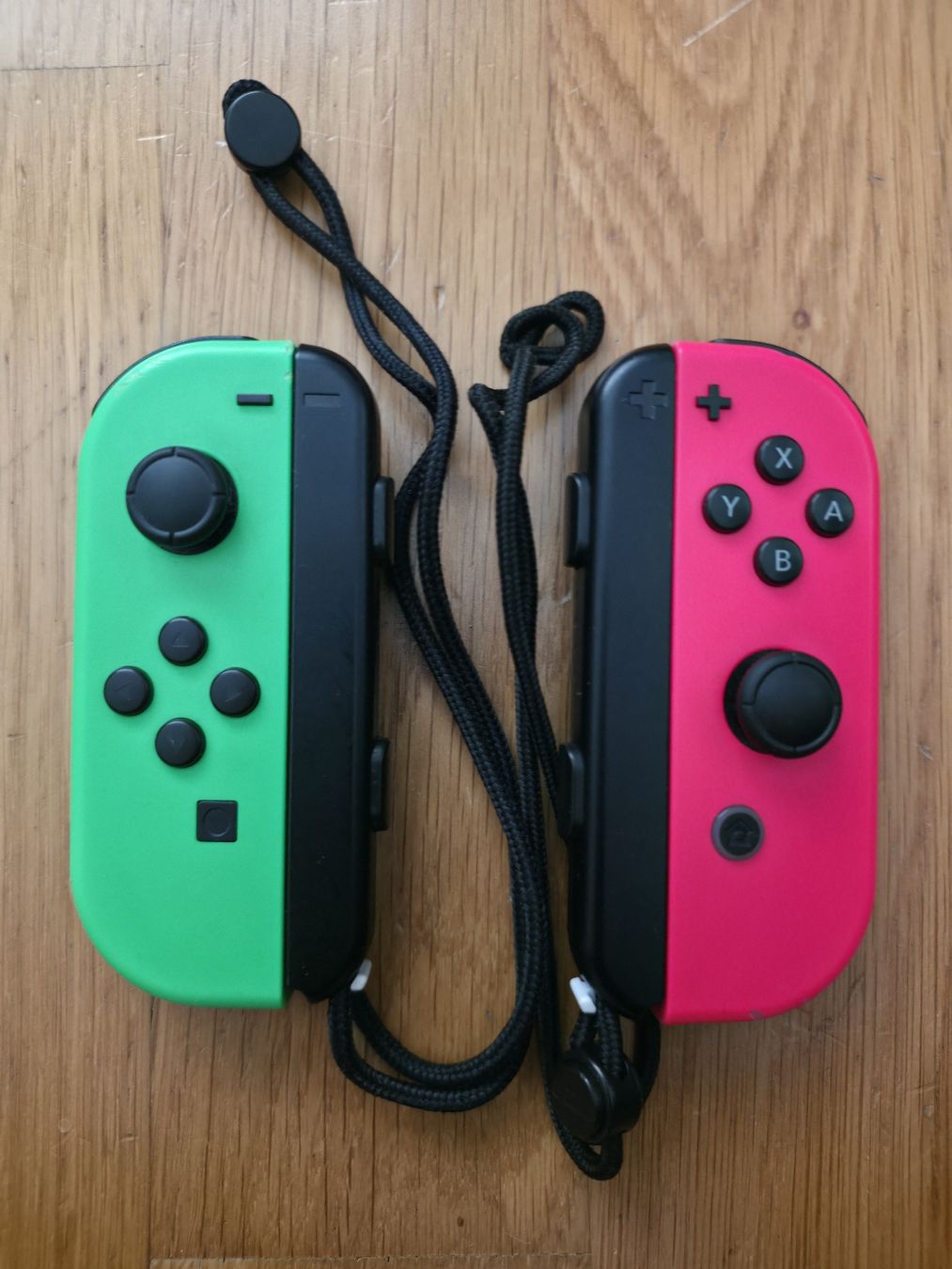Nintendo Controller: Nintendo Switch Joycons  – Usato da Zürich venduto da jabo22