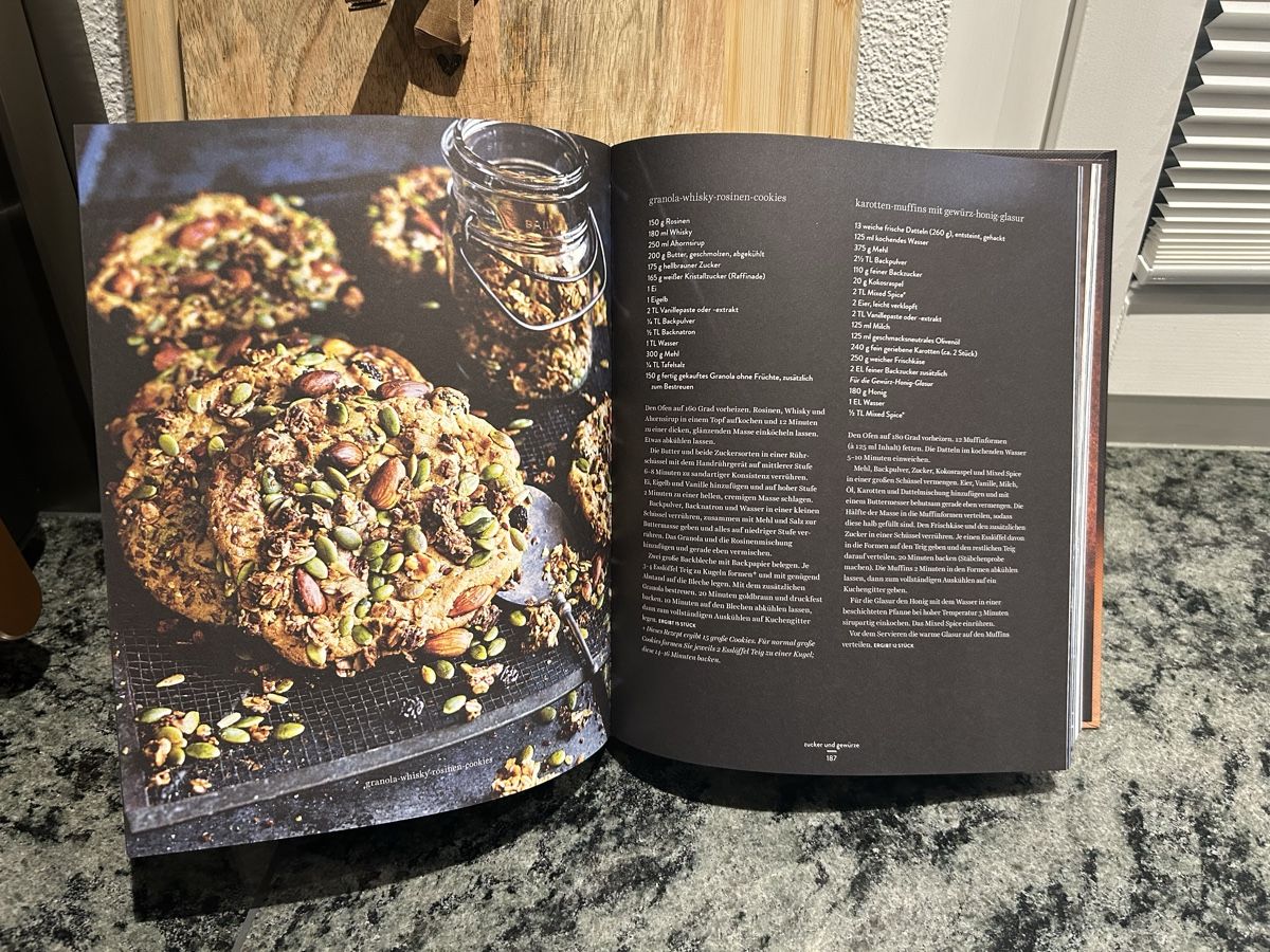 Libri: Donna Hay, Modern Baking - Buch – Nuovo (secondo la descrizione) da Goldingen venduto da Lynn_N 1
