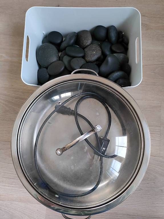Padelle: Hot Stone Set mit Pfanne und Steinen – Usato da Subingen venduto da ale_xkd9
