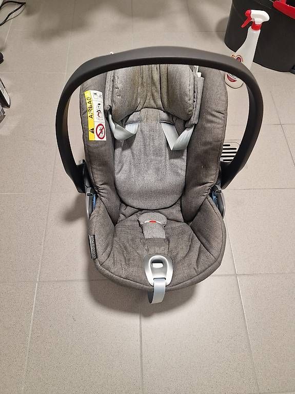 Auto-Kindersitze: Cybex – Gebraucht aus Ecublens von Daniele01 1