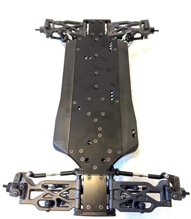 XRay RC Kits de montage: XRAY XB4 2025 ÉDITION CARPET – Neuf avec emballage d'origine à Yverdon-les-Bains par Fijo-rc 8