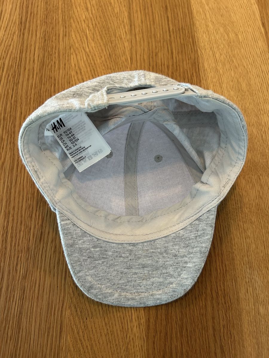 H&M Sonstige Jungenkleidung: Sommer Cap Gr. 50-51 cm Grau – Gebraucht aus Schwarzenbach SG von bienchen22 2